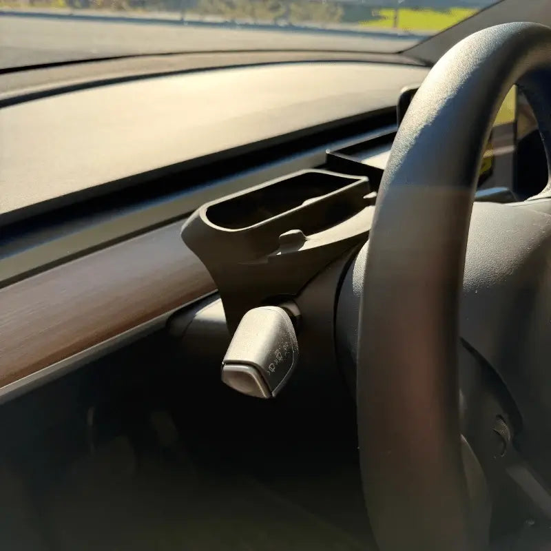 Autohobby Brilleoppbevaring og mobilholder på rattstamme - Model Y & 3